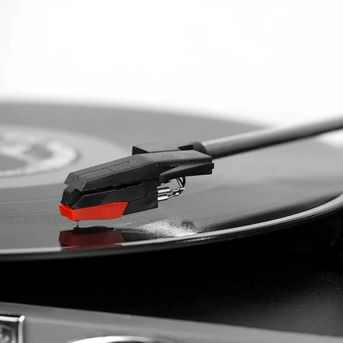 Victrola ITNP-S1 Turntable Replacement Stylus 3 Pack Red - Image 3