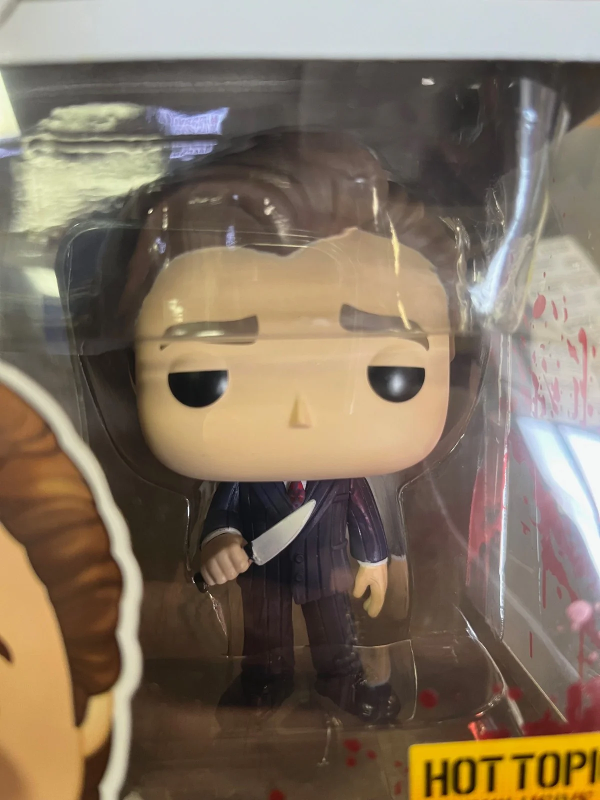 Funko Pop! American Psycho - Patrick Bateman #943 - Hot Topic Excl. (PRE-OWNED) - Image 2
