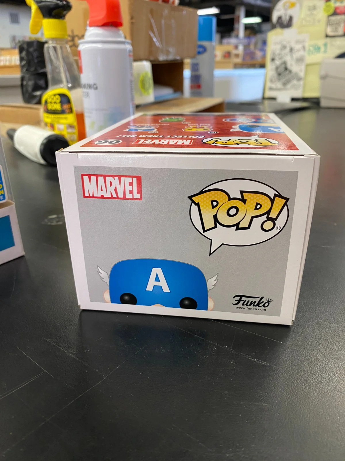 Funko Pop! Vinyl: Marvel - Captain America (2017 Summer Convention Exclusive) - - Image 5