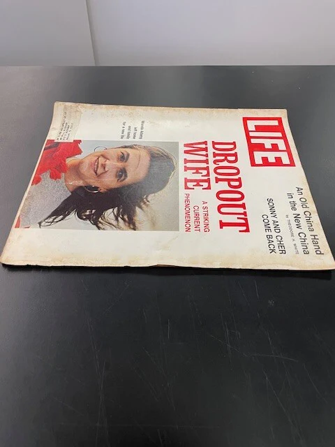 Life Magazine March 17, 1972 - Dropout Wife - Sonny & Cher - New China - Image 6