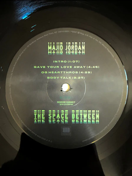 Majid Jordan - The Space Between (2xLP, Album, RE) (Mint (M)) (Mint (M)) - Image 5