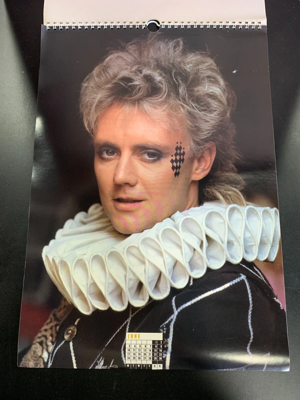 Queen (Freddie Mercury) -1991 calendar - Image 4